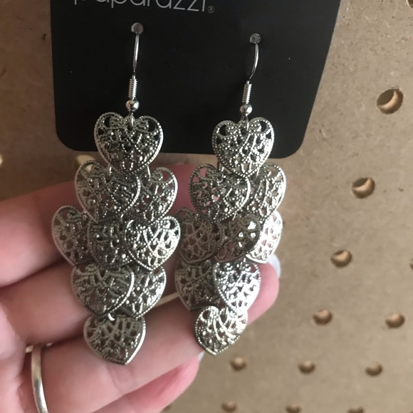 Multi filigree silver hearts earrings.